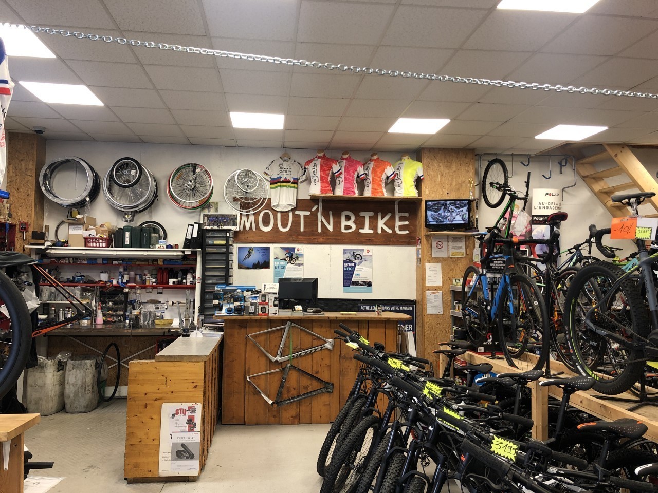 Mout'n Bike magasin de vélo à Moutiers Caisse 